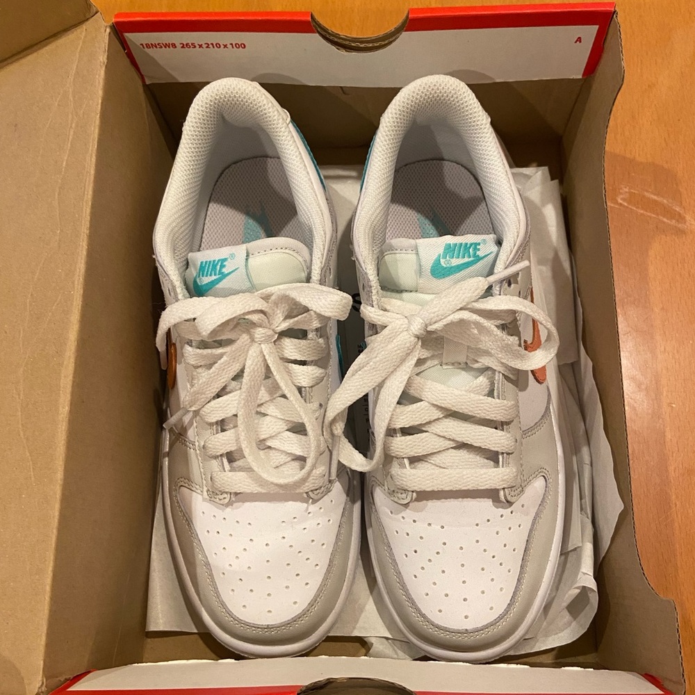 Nike Dunk Low Tropical Twist Boys Size 4.5